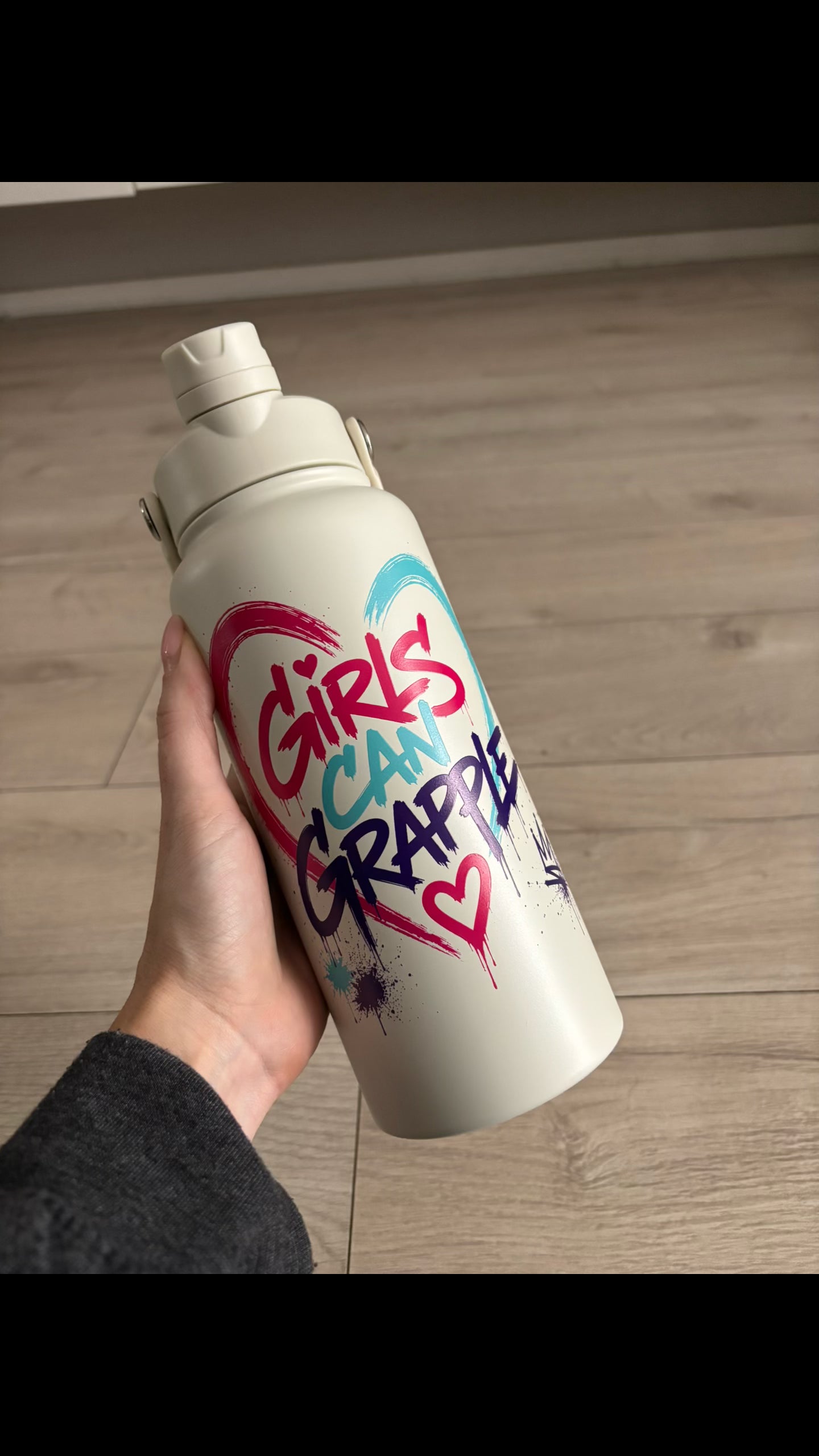 Girls Can Grapple 32oz Water Bottle